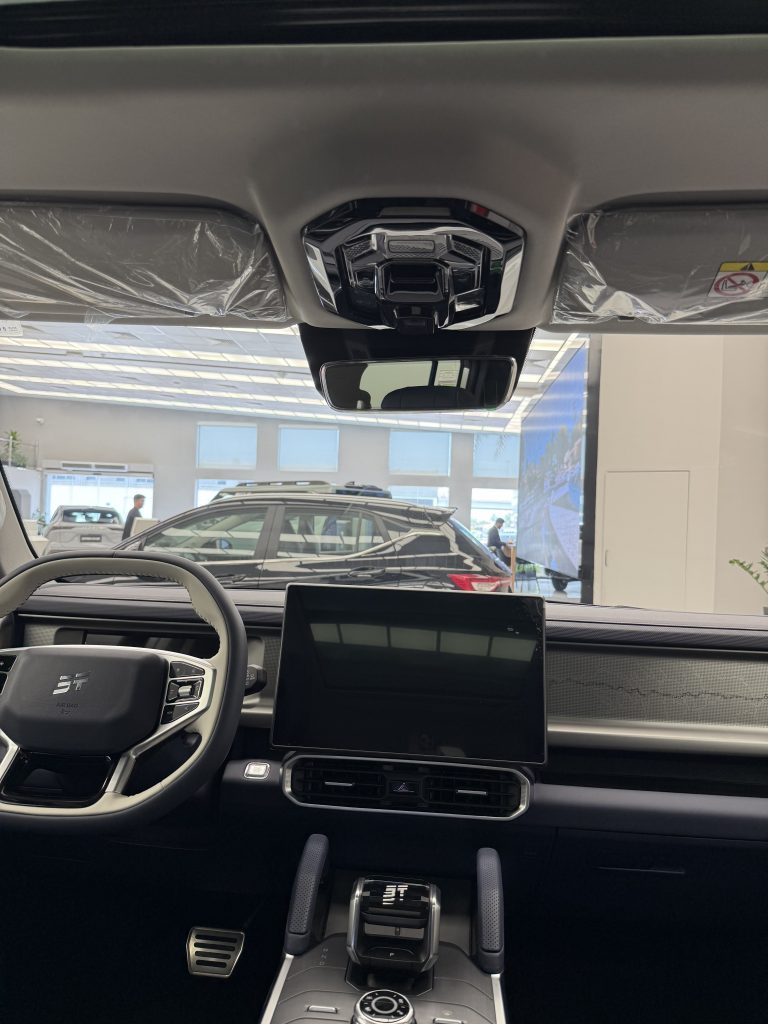 Jetour T2i-DM 15.6-inch infotainment screen inside dashboard