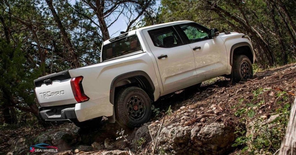 Toyota off-road and desert SUVs UAE 2025 including Land Cruiser, Prado, Fortuner, and Hilux for city and desert driving