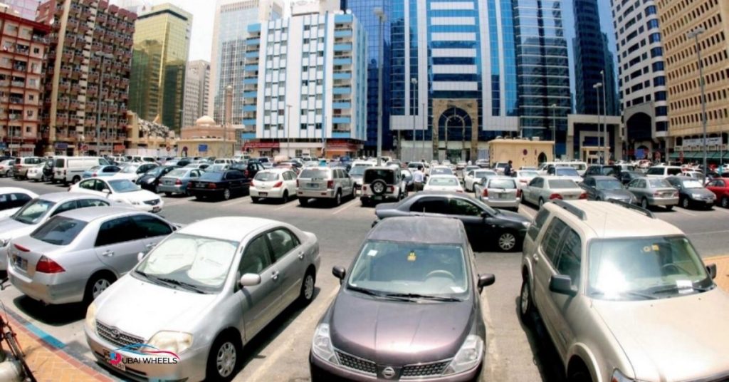 Free parking in Sharjah on Fridays and public holidays 2025, with 7-day paid parking zones exceptions in commercial areas, hospitals, and shopping centres