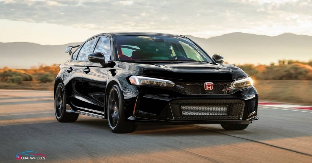 Honda Civic Type R driving experience on UAE roads with sporty performance