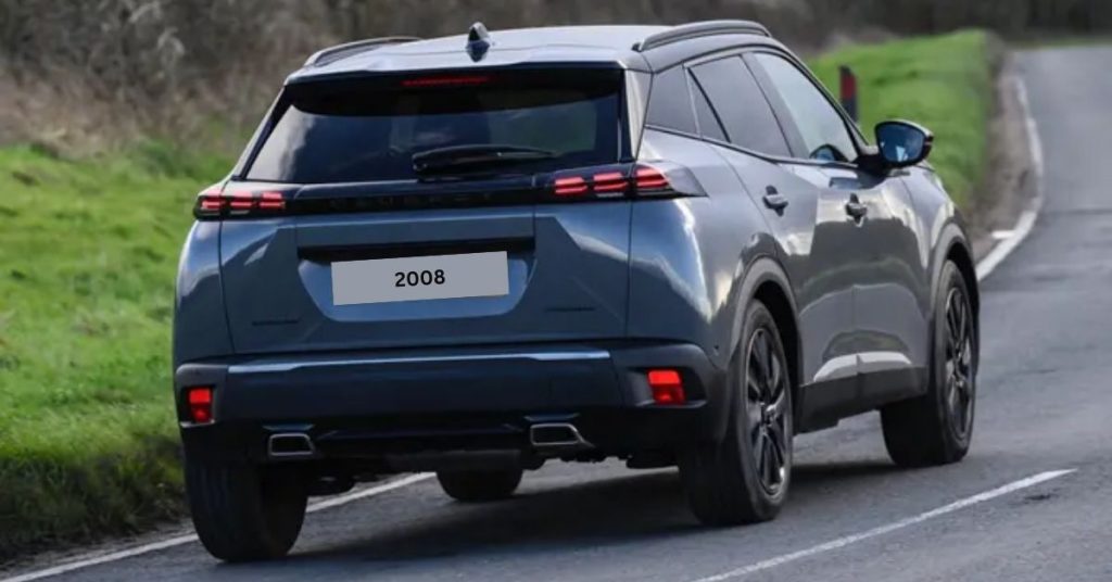 Peugeot 2008 UAE driving experience in Dubai city and desert road conditions