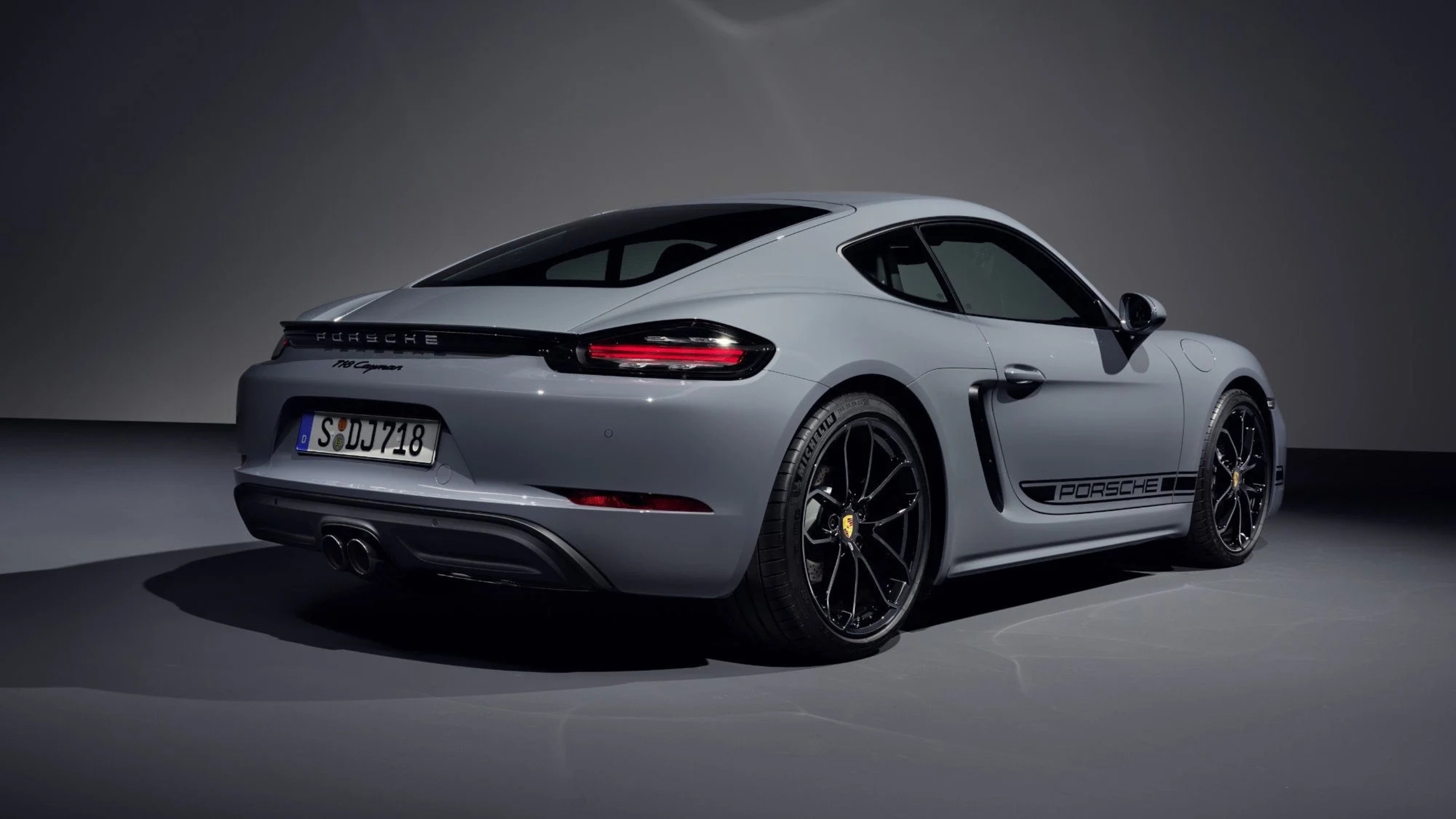 718 Cayman
