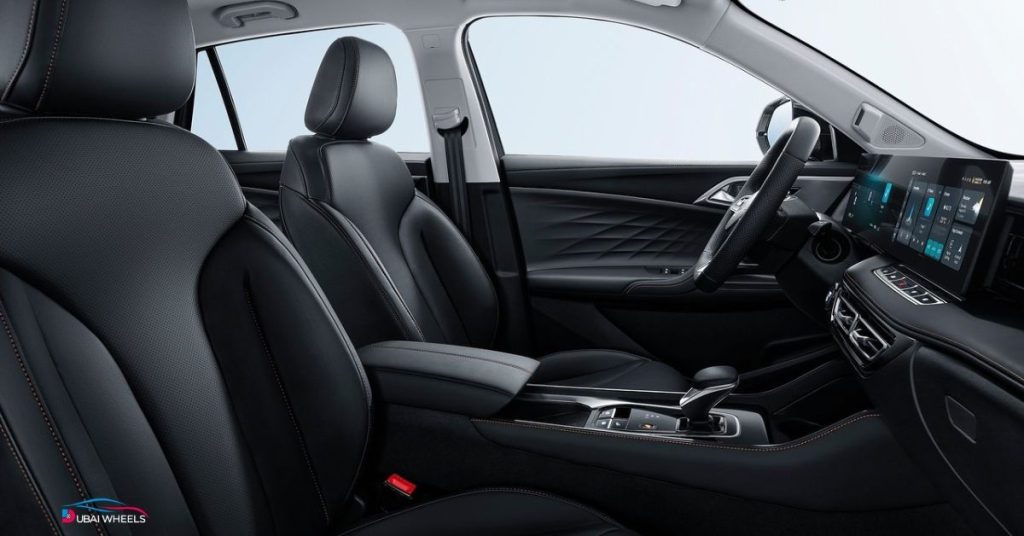 MG HS interior space and comfort features for UAE roads